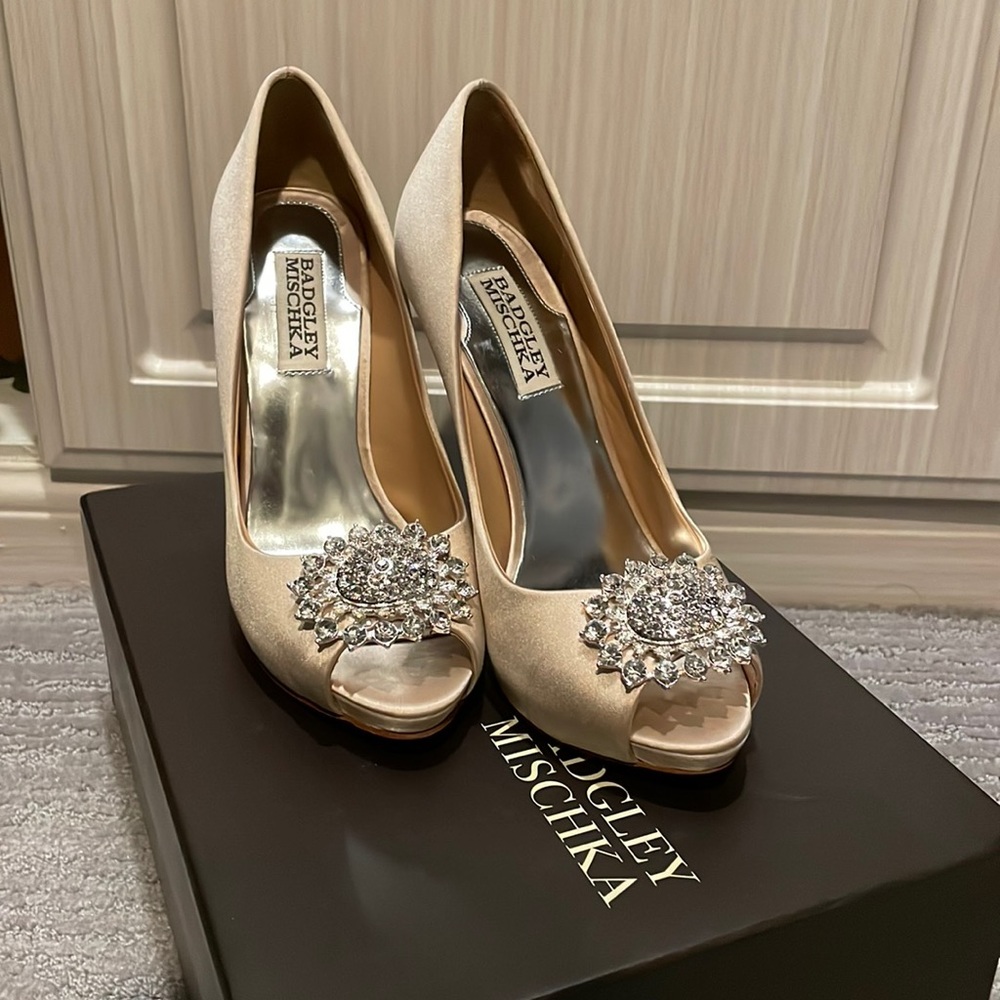 Badgley Mischka Lissa Satin Platform Peep Toe Heels